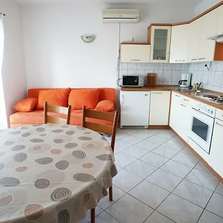 Mira Rogoznica (Sibenik-Knin)