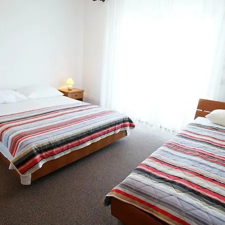 Mira * Rogoznica (Sibenik-Knin)